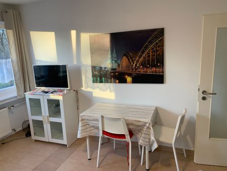 Nettes Apartment rechtsrheinisch in Vingst - Photo 2