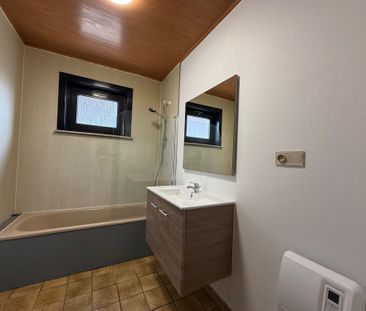 Jolie villa 4 façades plain-pied située au cœur du village - Foto 3