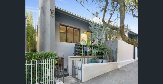 Designer Terrace Brimming with Unique Character - Photo 1