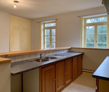 APPARTEMENT T2 A LOUER A AMPLEPUIS : - Photo 3