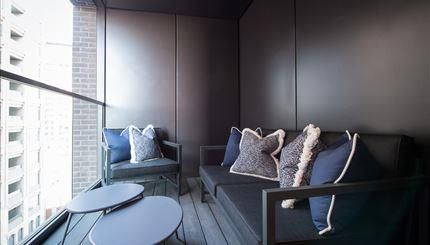 Thornes House, Charles Clowes Walk, Nine Elms, London SW11 - Photo 1