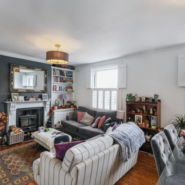 2 bedroom maisonette to rent - Photo 1