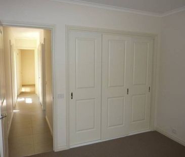 MODERN UNIT - CLOSE TO TOWN - Photo 3