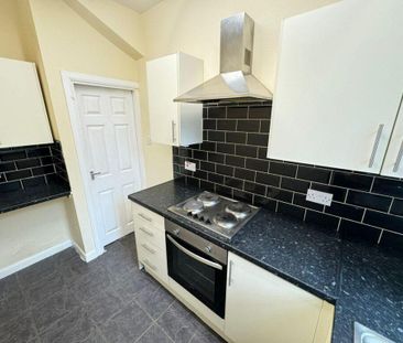 2 bedroom terraced house to rent - Photo 5