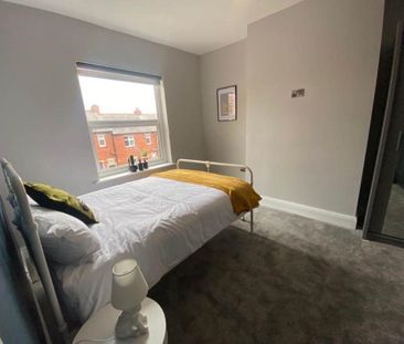 1 bedroom in a house share to rent - Photo 5