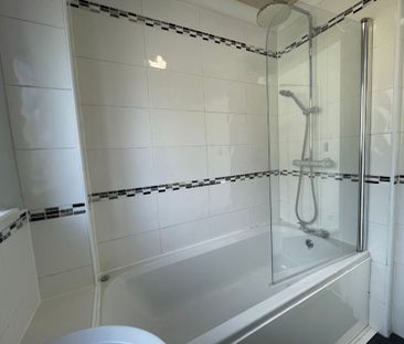 Rhodfa Fadog, Swansea, SA6 - Photo 6