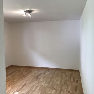 St-Imier, Studio on the 5th floor with elevator - Photo 2