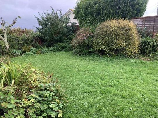 Knights Meadow, Carnon Downs, TR3 - Photo 1
