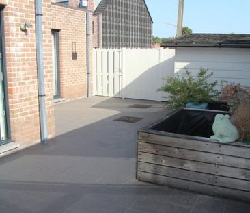 Zeer ruim gelijkvloers appartement met 2 slk en groot terras - Foto 4