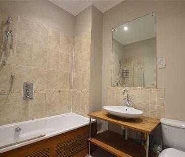 Wellington Square, Cheltenham, GL50 - Photo 6