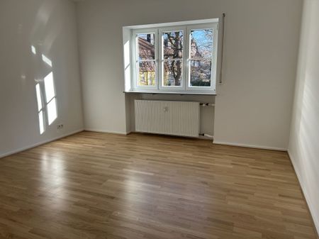 Sanierte Altbauwohnung im Niebelungenviertel - Photo 3