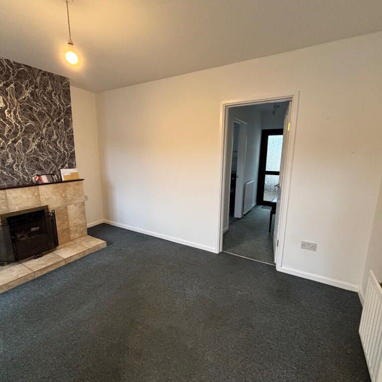 27 Thomas Street, Carrickfergus, BT38 8AL - Photo 1