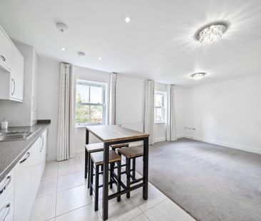 2 bedroom apartment to rent - Photo 2