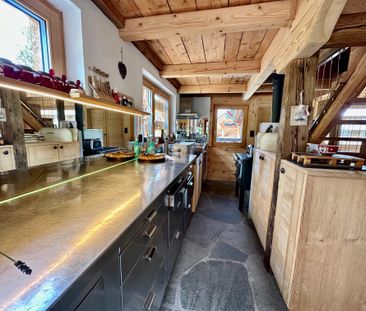 Authentic chalet for weekly rental in the mountains - Photo 2