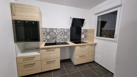 4 pièces - 79 m² - 2ème étage - Colocation non autorisée - Photo 4