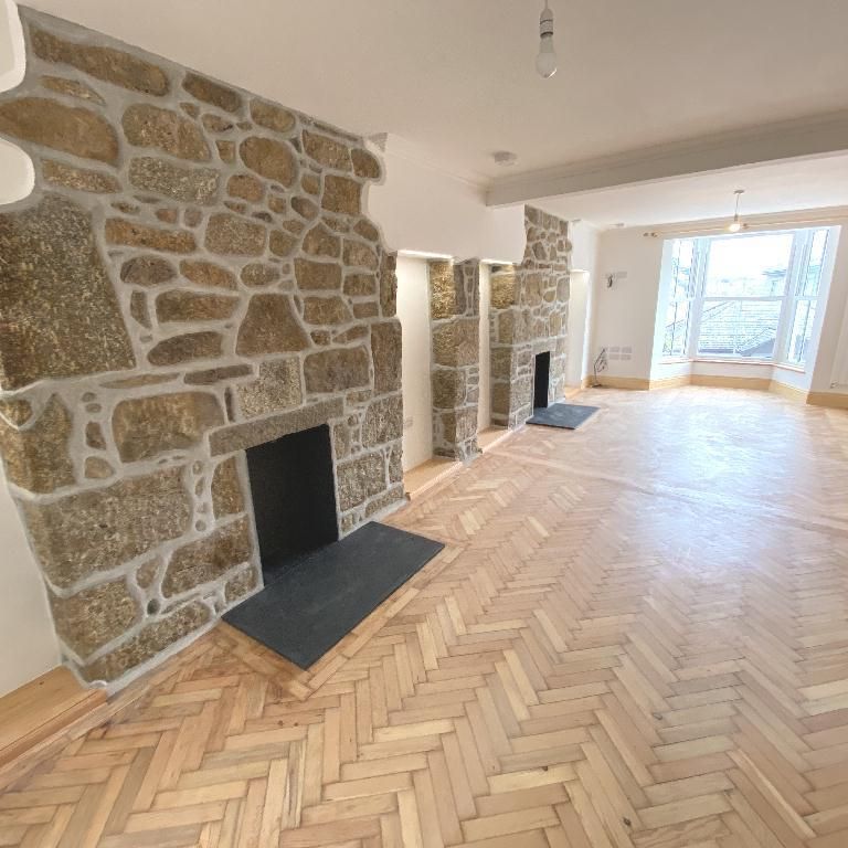 4 bedroom townhouse to rent - Photo 1