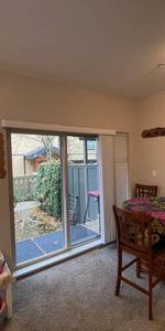 3 bedroom coner townhouse Squamish - Photo 3