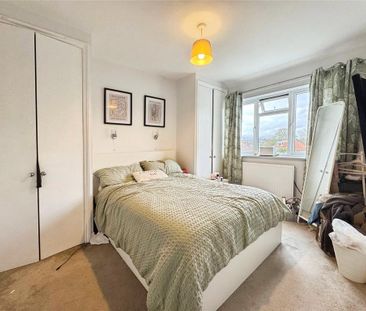 4 bedroom semi-detached house to rent - Photo 6