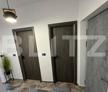 Garsoniera, 32mp, zona strada Spania - Photo 2