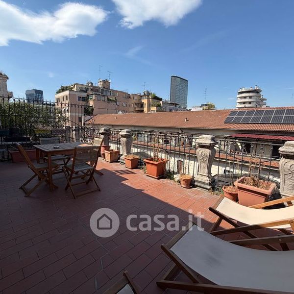Bilocale in Affitto in Via San Gregorio 53 a Milano - Foto 1