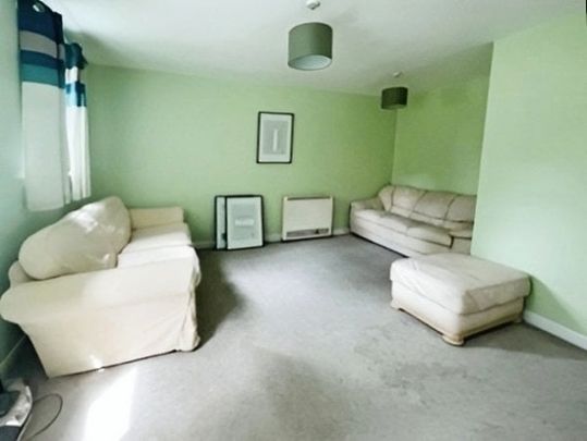 NEVENDON, BASILDON - Photo 1