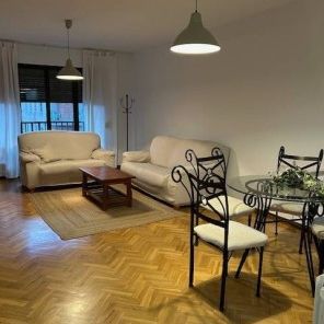 Piso en alquiler en Acueducto - Photo 1