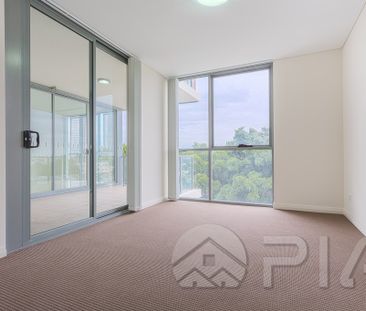 Spacious 2 Bedroom Apartment with Study & 2 Car Spaces! - Photo 2