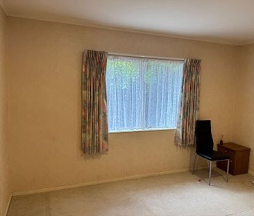 Stunning 4-Bedroom Residence in Desirable Goodwood - Photo 3