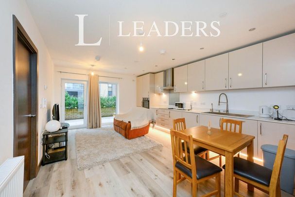 1 bedroom flat to rent - Photo 1