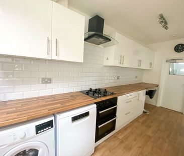 William Street, - Photo 3