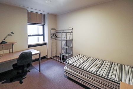 Stafford House Living - Photo 2