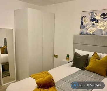 1 bedroom in a house share to rent - Photo 2