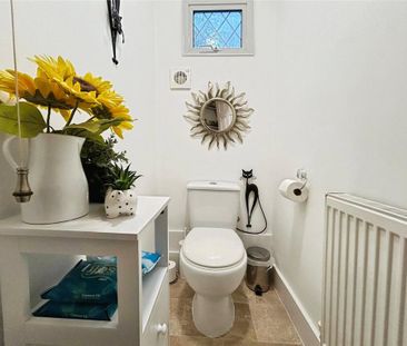 2 bedroom semi-detached house to rent - Photo 3