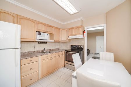 For Lease - 1378 Danforth Avenue Unit# Room 2, Toronto, Ontario - Photo 2