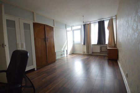 House share to rent - Photo 2