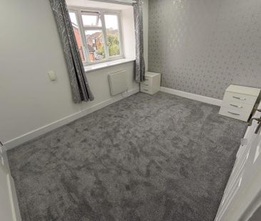 2 bedroom semi-detached house to rent - Photo 3