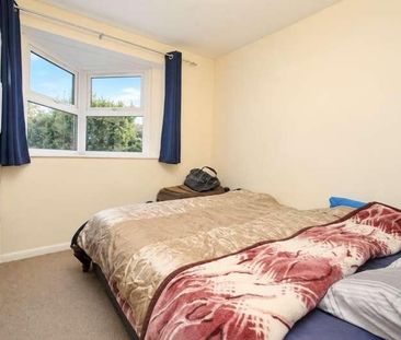 Stanwell Road, Ashford, TW15 - Photo 2
