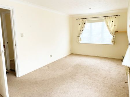 2 Bed Flat, Shelley Way, SW19 - Photo 3