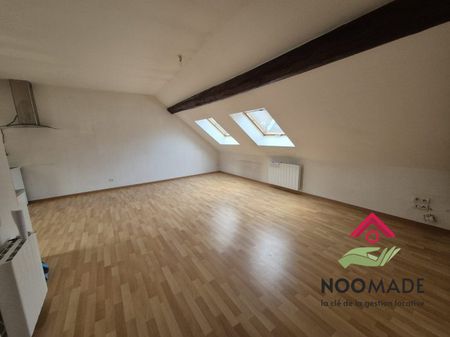 F3 mansardé 2e étage - DIEBLING - Photo 4