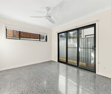 Luxury On Lighthouse Beach - Photo 1