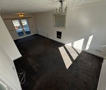 3 bed Semi-Detached - To Let - Photo 6
