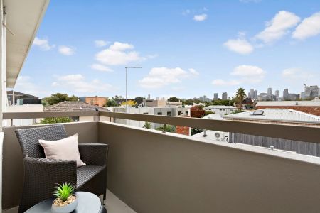 North Facing Gem with City Views! - Photo 3