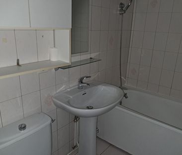 Location Appartement 2 pièces 38m² SENS 89100 - Photo 4