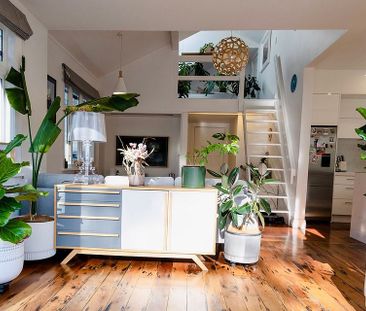 Newly renovated character styled home - Photo 3