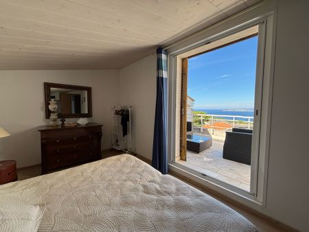 Villa Location Meublée 226m² Marseille 13008 - Photo 4