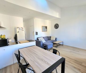 EXCLUSIVITE / T2 DE 45 M² MEUBLE / CHATEAU GOMBERT - Photo 5