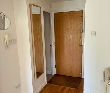 1 Bed Flat, Glaisher Street, SE8 - Photo 2