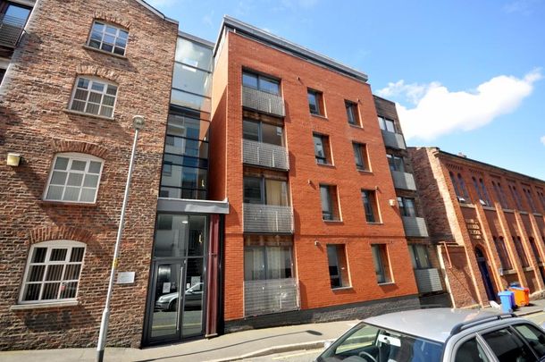 2 bedroom flat to rent - Photo 1