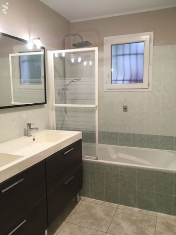 Villa de plain-pied type4 90m + garage+ jardin - Photo 4