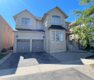 For Lease - 22 Greenforest Grove, Whitchurch-Stouffville, Ontario - Photo 2